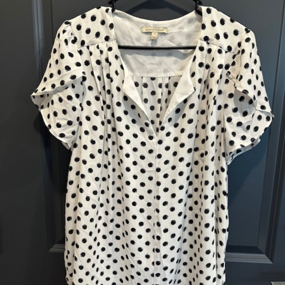 41 Hawthorn 2X White & Black Dots Short Sleeve Blouse
